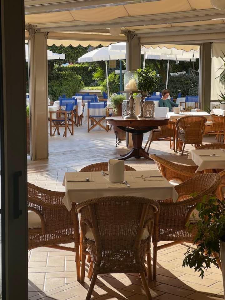 Hotel Parco Delle Rose Silvi Marina Exterior foto