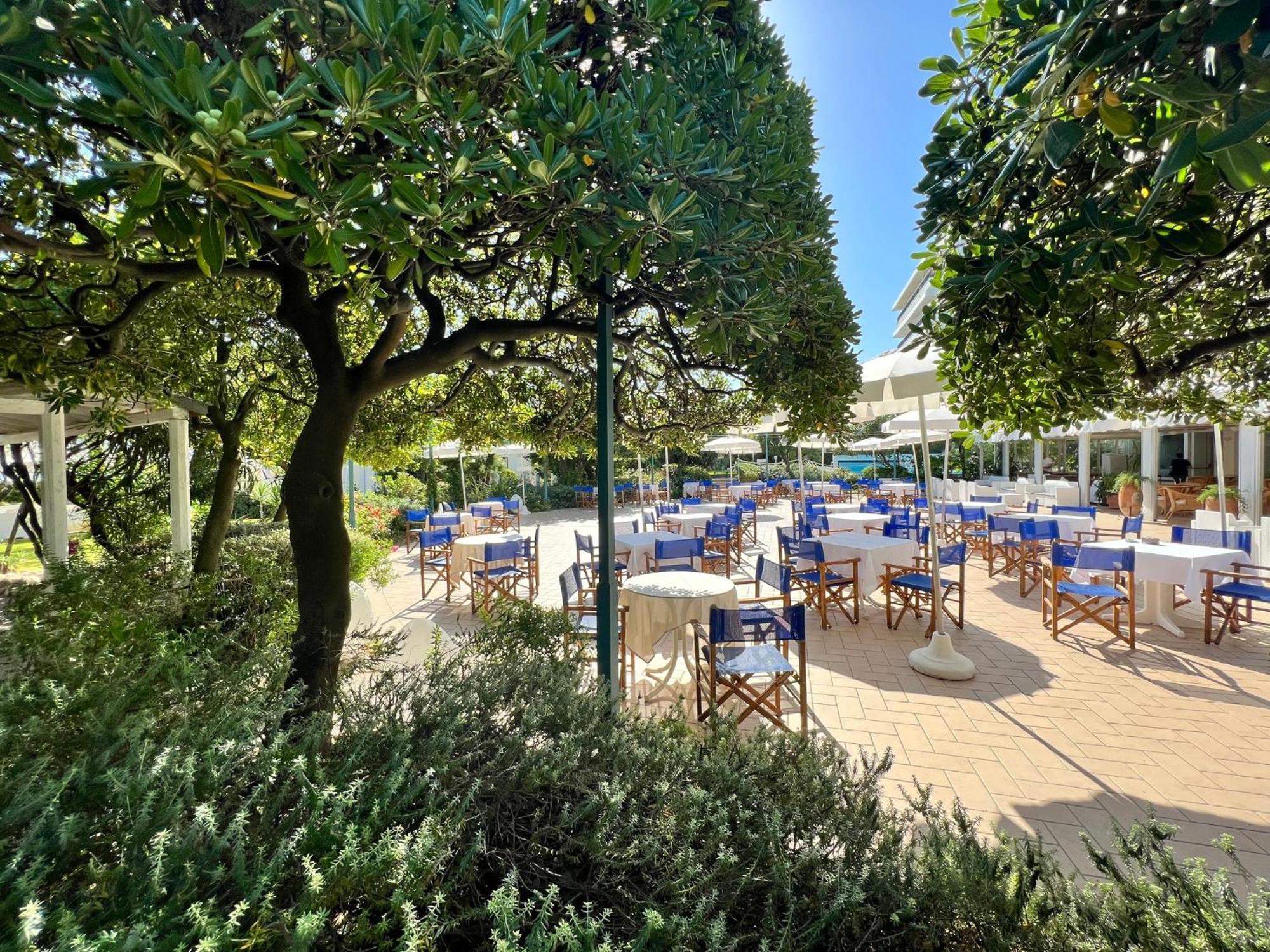Hotel Parco Delle Rose Silvi Marina Exterior foto