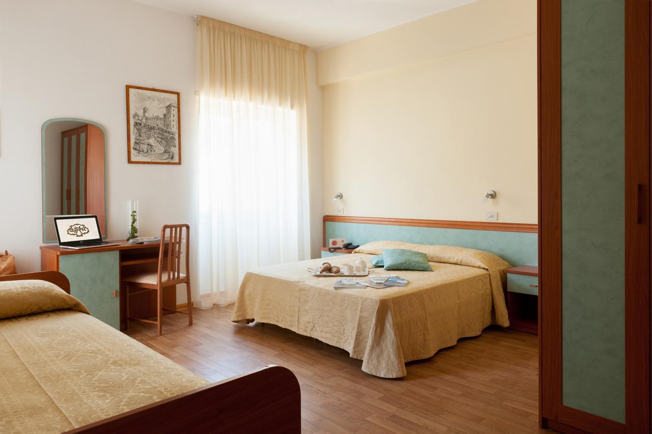 Hotel Parco Delle Rose Silvi Marina Exterior foto