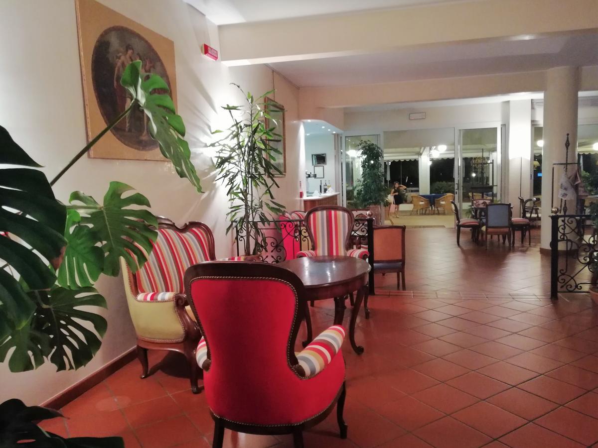 Hotel Parco Delle Rose Silvi Marina Exterior foto